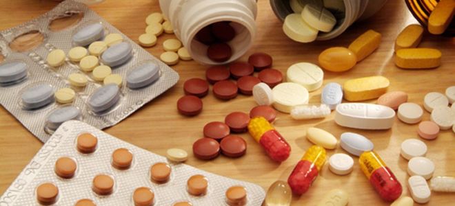 Медикаментозное лечение грыжи позвоночника: список препаратов