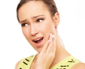 Боль при движении челюстью при артрите