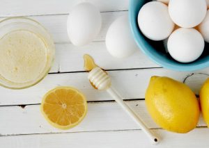 Мёд с лимоном и яйцами при остеопорозе