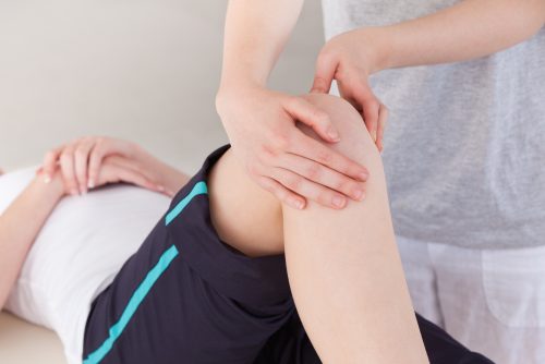 Массаж коленного сустава при артрите