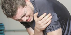 Возникновение плечевого периартрита из-за травмы